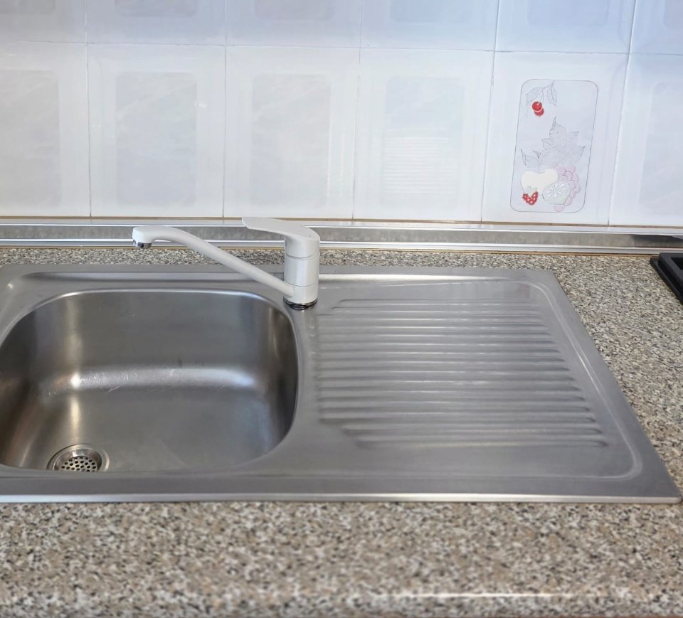 Kitchen sink